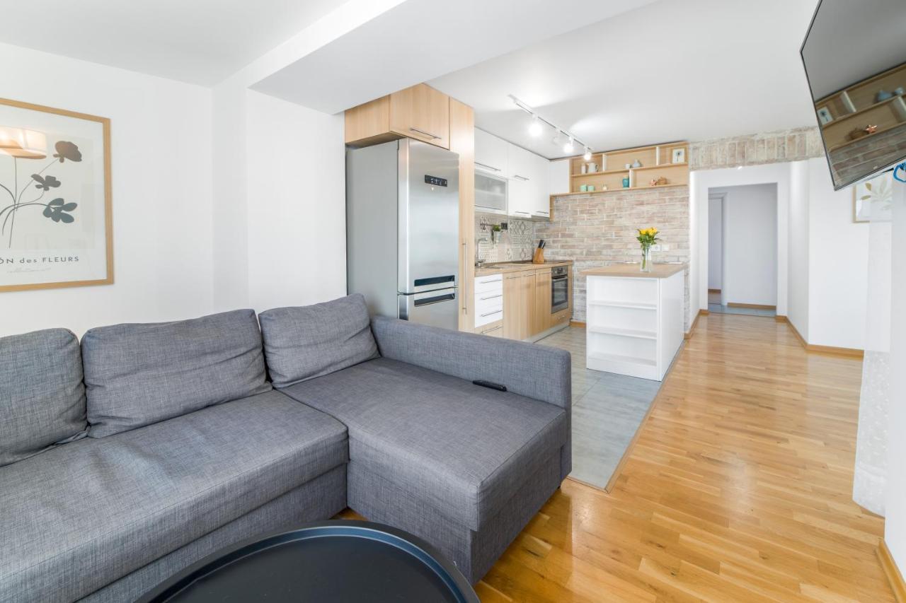 Exclusive Apartment Studentski Grad Sofia Esterno foto