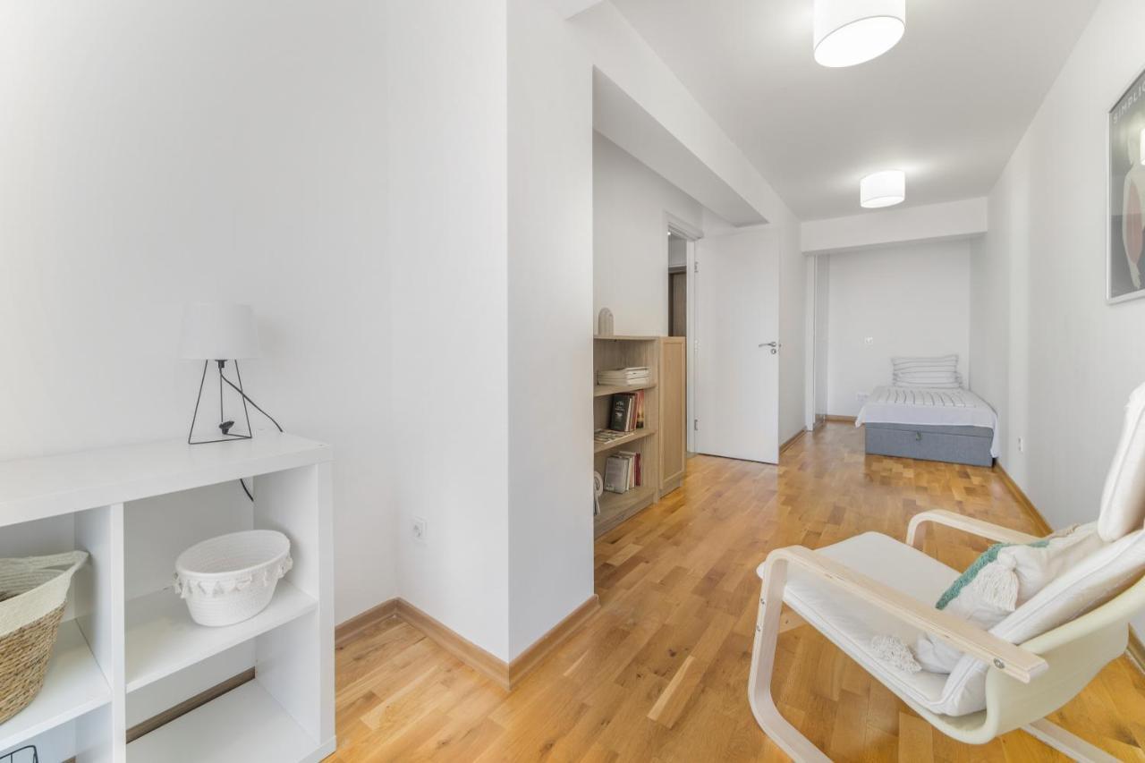 Exclusive Apartment Studentski Grad Sofia Esterno foto